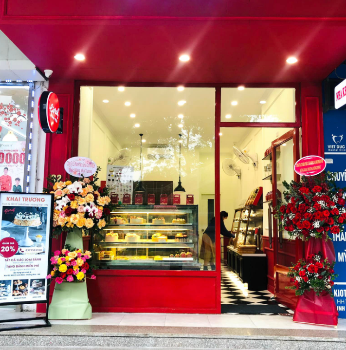 tiệm bánh kiếm doanh thu khủng