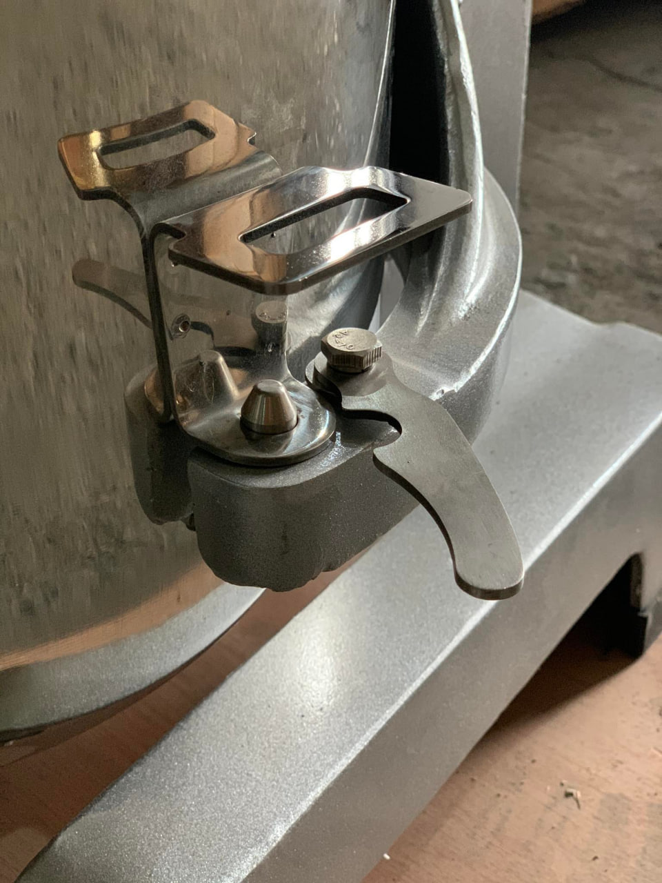 Máy Đánh Trứng 20L B20YI Máy Đánh Trứng 20L B20YI